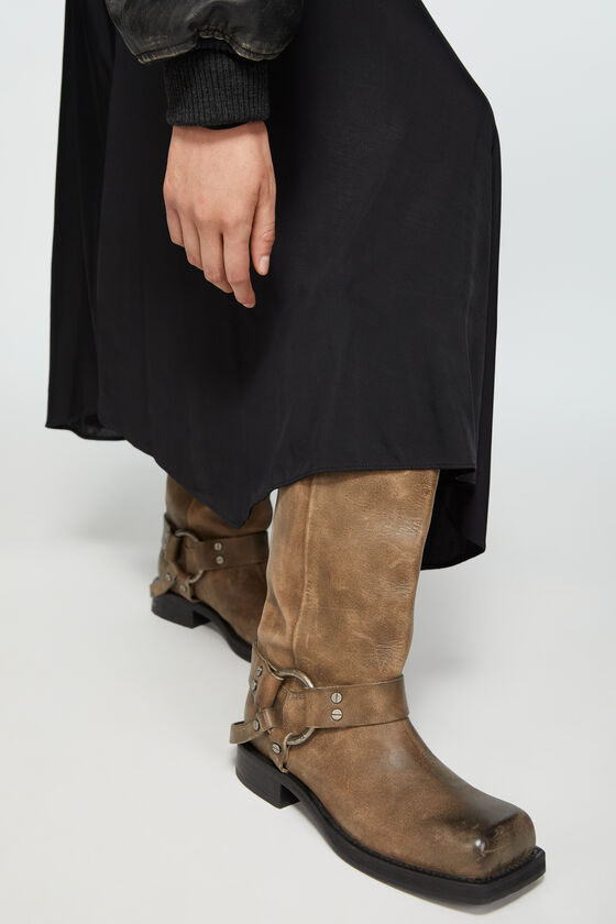 (image for) Outstanding Leather buckle boots